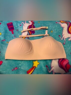Victoria’s Secret Seamless Strapless Nude Convertible Bra - M